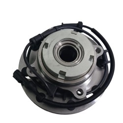 MOZO CUBO DE RUEDA DELANTERO TRITON 4X4 2005/2010