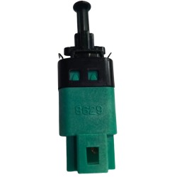 SENSOR PEDAL DE FRENO AVEO OPTRA 4 PINES ORIGINAL